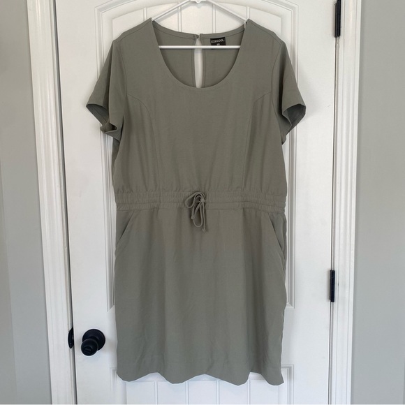 32 Degrees Cool Women's Grey Elastic/Adjustable Waist Short Sleeve Dress Size XL - Picture 1 of 10